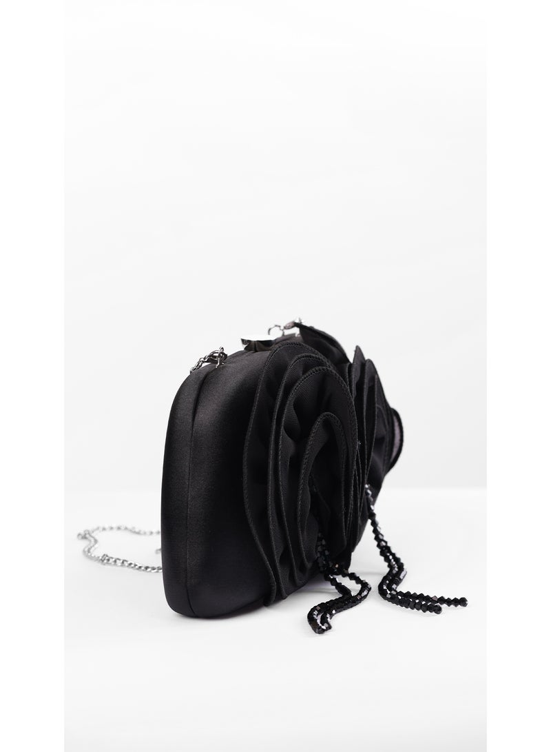 كيفيلي حقيبة كلتش سوداء بتفاصيل وردية فاخرة - Image 3